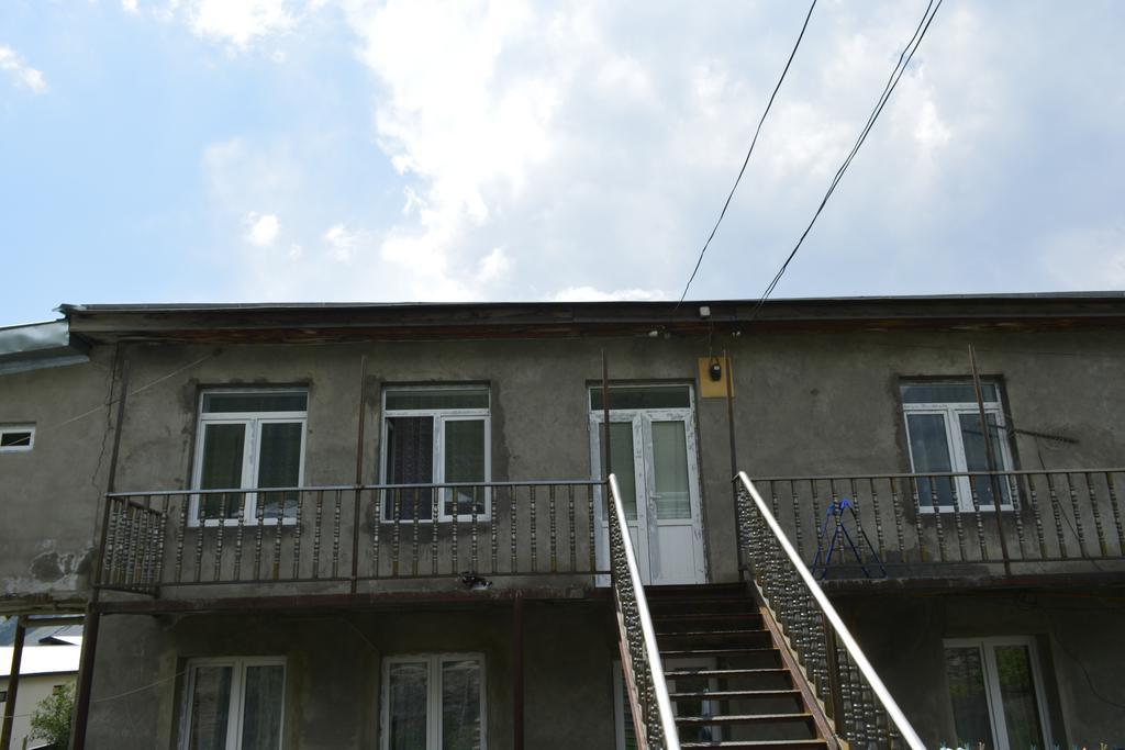 Zaza'S House Otel Kazbegi Dış mekan fotoğraf